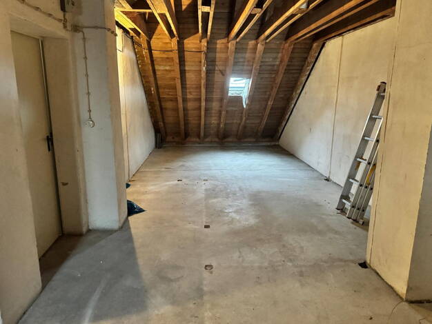 Wohnung zum Kauf provisionsfrei 39.900 € 3 Zimmer 94 m² 2. Geschoss Altstadt Bayreuth 95447