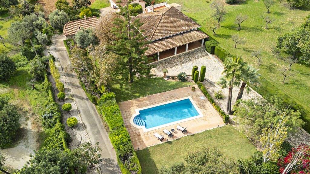 Landhaus zum Kauf 1.190.000 € 4 Zimmer 171 m² 4.974 m² Grundstück Lloseta 07360