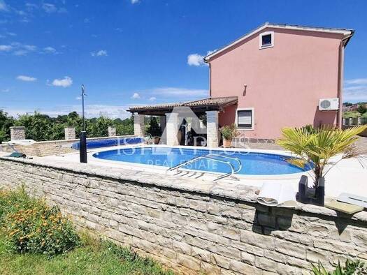 Einfamilienhaus zum Kauf - Erstbezug 585.000 € 1 Zimmer 228 m² 1.974 m² Grundstück Poreč 52440