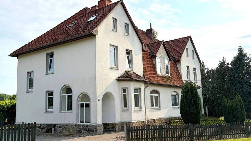Mehrfamilienhaus zum Kauf 279.000 € 8 Zimmer 205 m² 1.180 m² Grundstück Loccum Rehburg-Loccum 31547