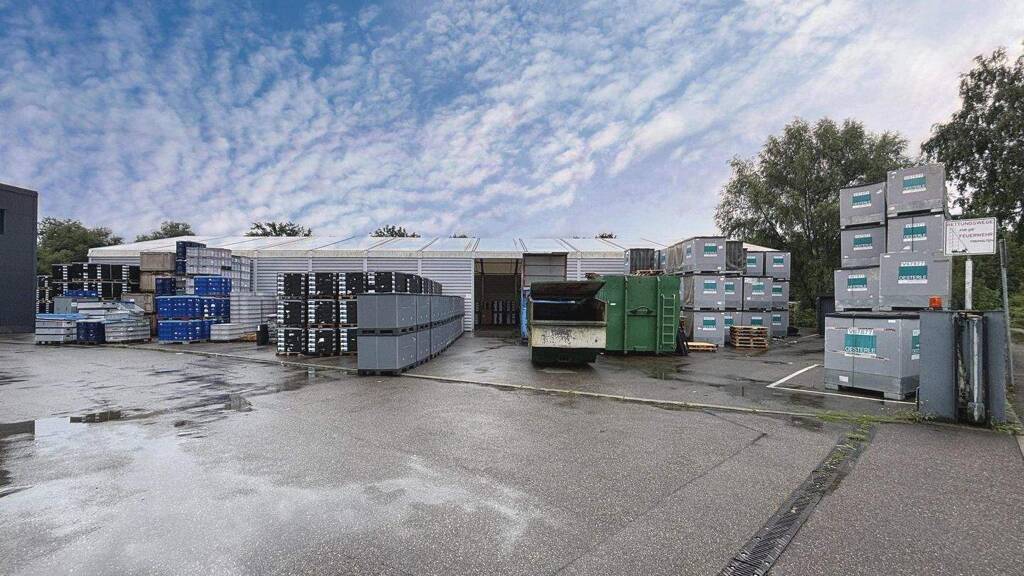 Produktionshalle zum Kauf 900 m² Lagerfläche Urbach 73660