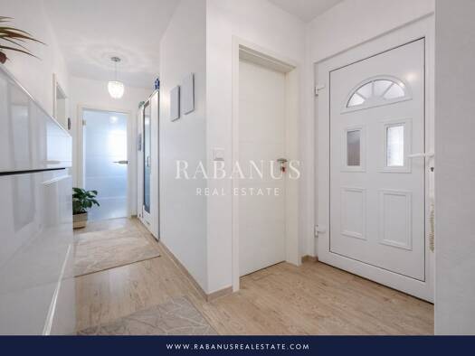 Mehrfamilienhaus zum Kauf 850.000 € 12 Zimmer 280 m² 499 m² Grundstück frei ab sofort Leyh Nürnberg 90431