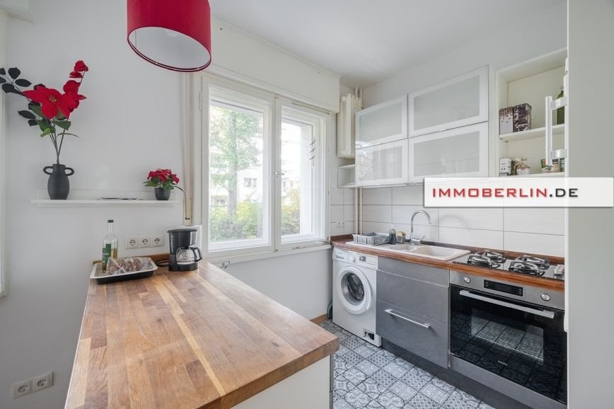 Wohnung zum Kauf 320.000 € 3 Zimmer 60 m²<br/>Wohnfläche ab sofort<br/>Verfügbarkeit Lankwitz Berlin 12247