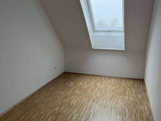 Wohnung zur Miete 580 € 2 Zimmer 44,2 m² Arnsdorf 01477