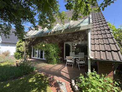Haus zum Kauf 330.000 € 7 Zimmer 140 m² 910 m² Grundstück Cloppenburg Cloppenburg 49661