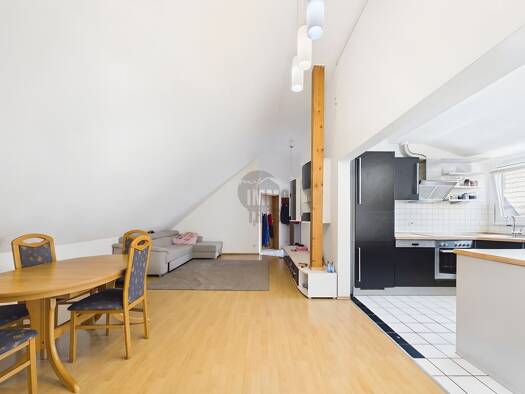 Wohnung zum Kauf 235.000 € 2,5 Zimmer 67,3 m² 3. Geschoss Mundelsheim Mundelsheim 74395