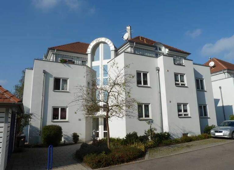 Wohnung zum Kauf 125.000 € 2 Zimmer 55,6 m²<br/>Wohnfläche 1.<br/>Geschoss Teichstraße 35 Borna Borna 04552