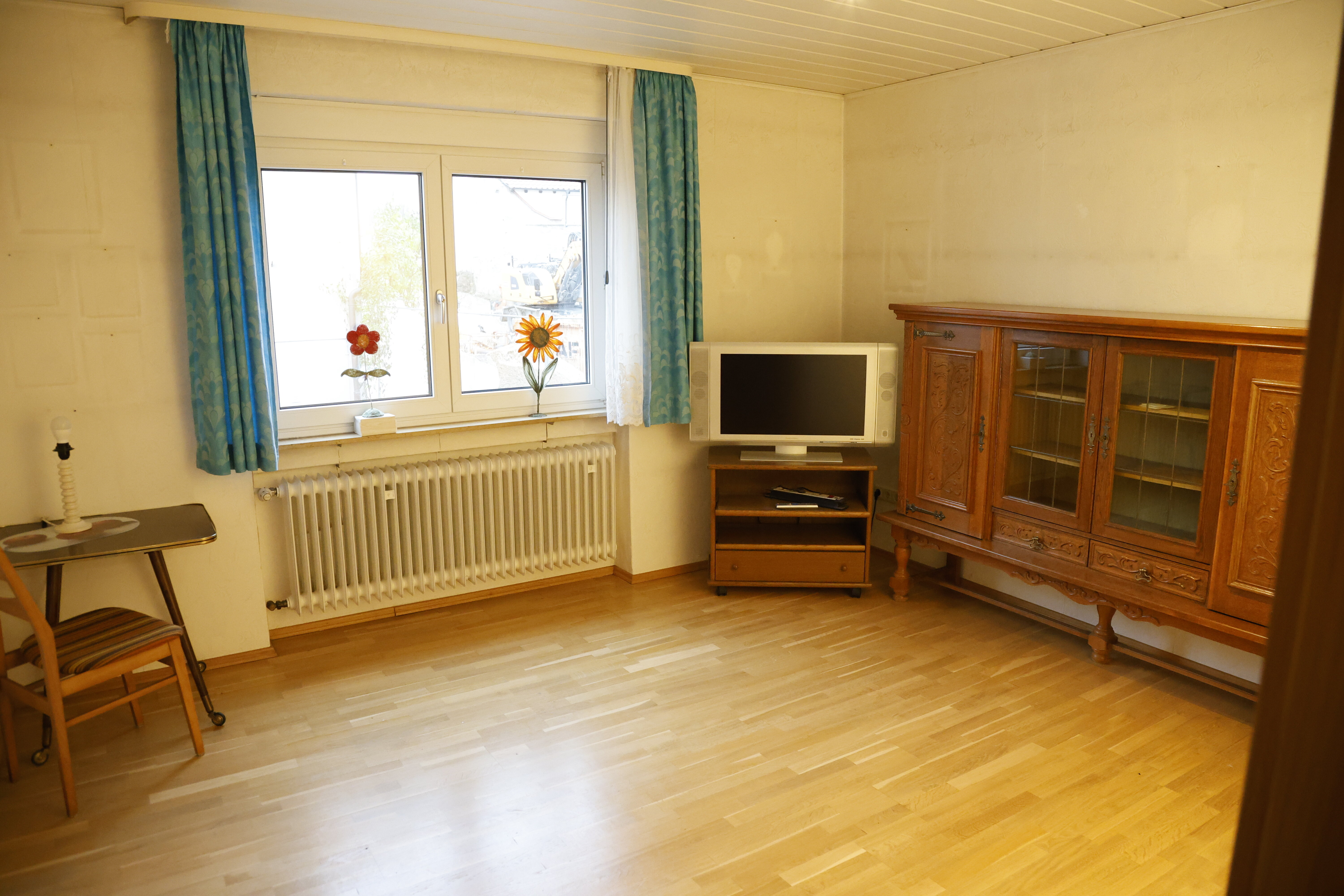 Wohnung zur Miete 1.045 € 3,5 Zimmer 96 m²<br/>Wohnfläche EG<br/>Geschoss ab sofort<br/>Verfügbarkeit Untereritterstraße 21 Mühlhausen Estenfeld 97230