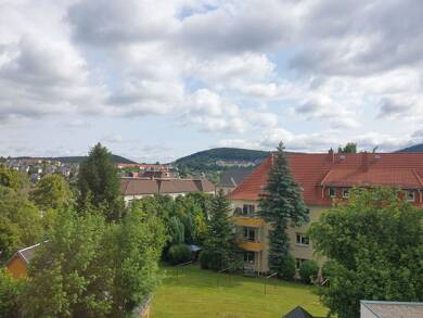 Wohnung zur Miete 420 € 4 Zimmer 80 m² Dachgeschoss, 3. Geschoss frei ab sofort Aue 08280