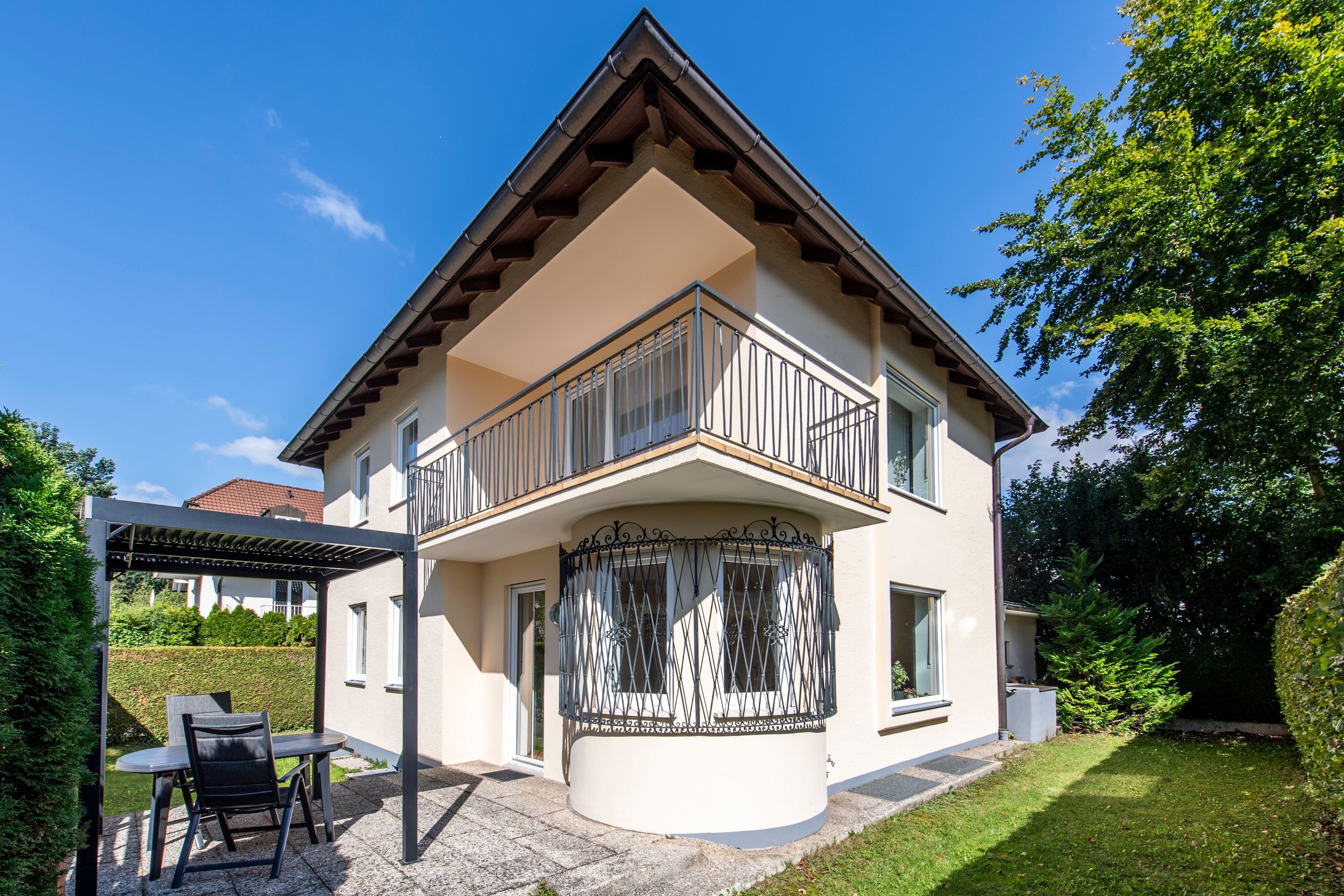 Einfamilienhaus zum Kauf provisionsfrei 1.290.000 € 7 Zimmer 144,2 m²<br/>Wohnfläche 290 m²<br/>Grundstück Forstenried München 81476