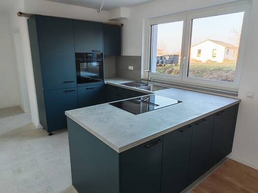 Wohnung zur Miete 800 € 3 Zimmer 67 m² frei ab sofort Neustadt Neustadt an der Aisch 91413