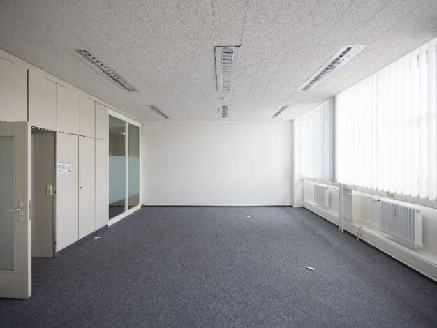 Bürofläche zur Miete provisionsfrei 5.632 € 512 m² Bürofläche Hedelfinger Straße Wangen Stuttgart 70327