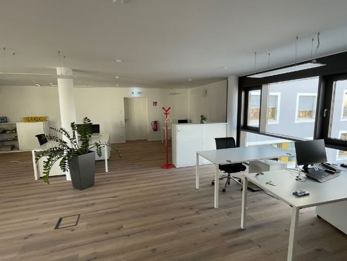 Bürofläche zur Miete provisionsfrei 2.861 € 183 m²<br/>Bürofläche Rochusplatz Bickendorf Köln 50827