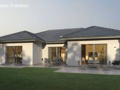 Bungalow zum Kauf 543.400 € 5 Zimmer 149,9 m² 890 m² Grundstück Kirchenlaibach Speichersdorf 95469