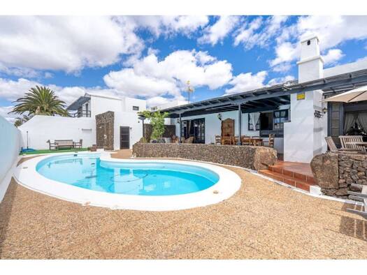 Villa zum Kauf 698.000 € 5 Zimmer 228 m² 600 m² Grundstück Arrecife 35509