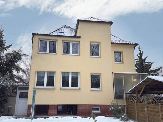 Mehrfamilienhaus zum Kauf 282.000 € 8 Zimmer 160 m² 492 m² Grundstück Südstadt Halle 06128