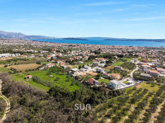 Bungalow zum Kauf - Erstbezug 499.000 € 4 Zimmer 145 m² 1.240 m² Grundstück Kaštel Novi 21216