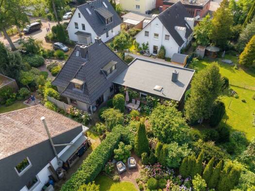 Mehrfamilienhaus zum Kauf 499.000 € 7 Zimmer 143,8 m² 1.026 m² Grundstück Bad Schwartau 23611
