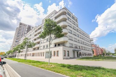 Wohnung zur Miete 2.215,19 € 5 Zimmer 157 m² 1. Geschoss frei ab 16.11.2024 Europa-Allee 138 Bockenheim Frankfurt-Gallus 60486