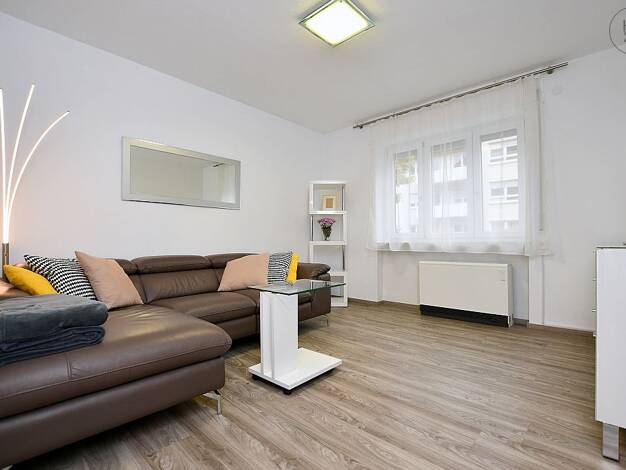Wohnung zur Miete auf Zeit 1.690 € 2,5 Zimmer 62 m² frei ab 01.10.2026 West West 70193