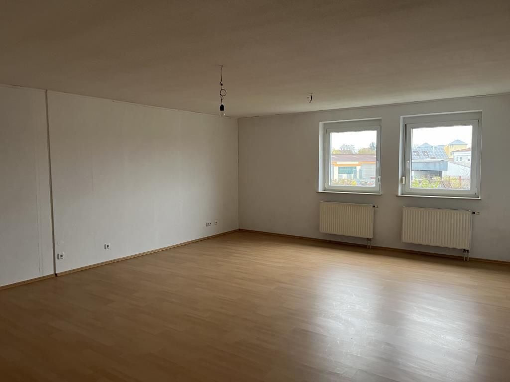 Bürofläche zur Miete 512 € 64 m²<br/>Bürofläche ab 64 m²<br/>Teilbarkeit Böhl-Iggelheim 67459