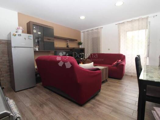 Haus zum Kauf 270.000 € 3 Zimmer 90 m² Lukezi, Jelenje Jelenje