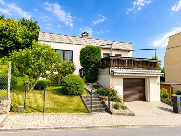 Einfamilienhaus zum Kauf 250.000 € 5 Zimmer 90 m² 1.270 m² Grundstück Crimmitschau Crimmitschau 08451