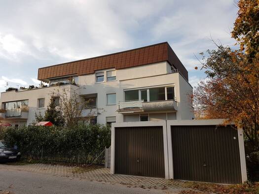 Wohnung zur Miete 1.050 € 3 Zimmer 95,8 m² 1. Geschoss frei ab 01.05.2026 Jagdstr. 24 Dambach Fürth 90768