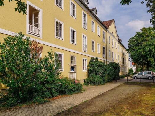 Wohnung zur Miete 453 € 2 Zimmer 60,8 m² EG frei ab 01.11.2026 Rathenauplan 17 Schillerteich Stadtmitte 38440