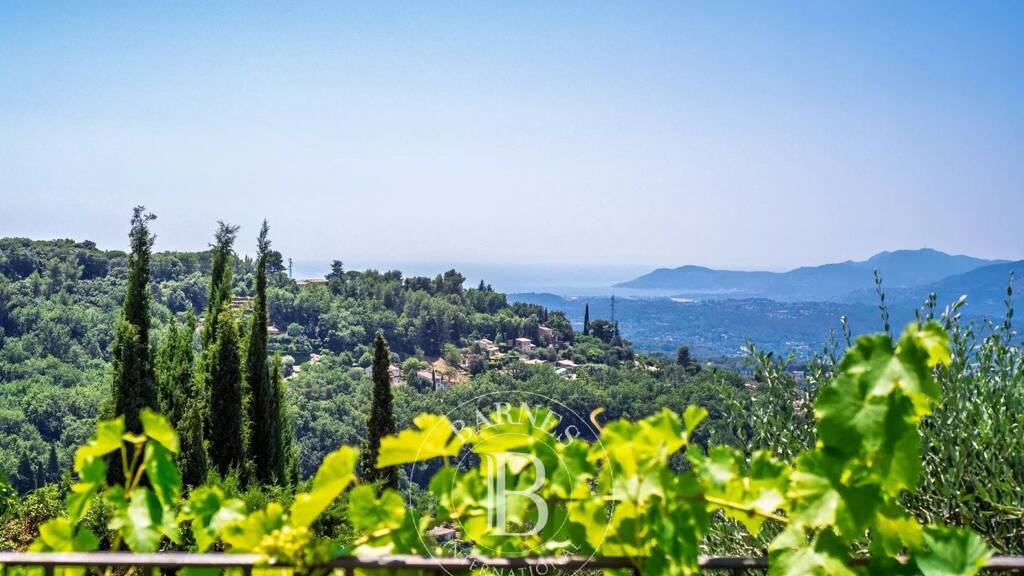 Haus zum Kauf 1.085.000 € 135 m² 2.788 m² Grundstück Châteauneuf-Grasse 06740