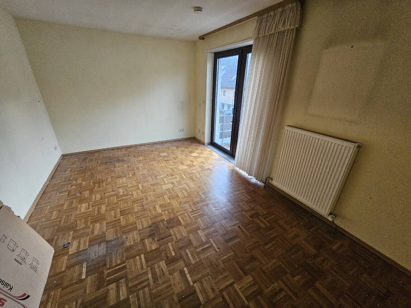 Immobilie in Kaiserslautern - Gut aufgeteiltes 2-Familienhaus / Doppelgarage in guter Lage von Kaiserslautern - Bild 4