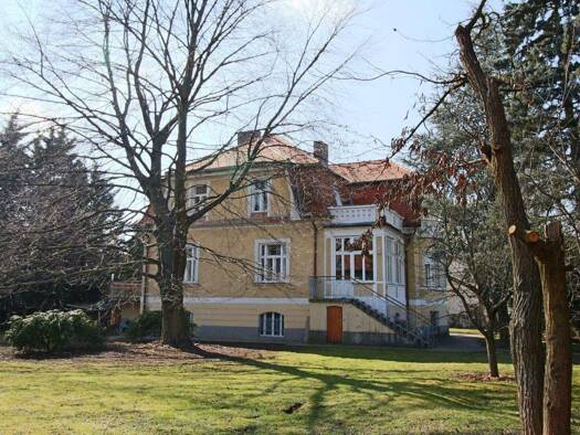 Villa zum Kauf 1.200.000 € 7,5 Zimmer 250 m² 2.133 m² Grundstück frei ab sofort Neudorfer Straße Liebenau Graz 8041