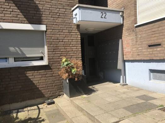 Wohnung zur Miete 675 € 2 Zimmer 58,7 m² 1. Geschoss frei ab 29.09.2026 Altenbrückstraße 22 Hassels Stadtbezirk 9 40599
