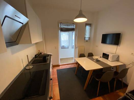 Wohnung zur Miete auf Zeit 1.800 € 4 Zimmer 83 m² frei ab 30.09.2026 Parkstraße Pliensauvorstadt Esslingen am Neckar 73734