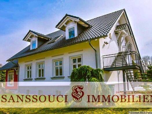 Mehrfamilienhaus zum Kauf 649.000 € 6 Zimmer 200 m² 834 m² Grundstück Neuenhagen 15366