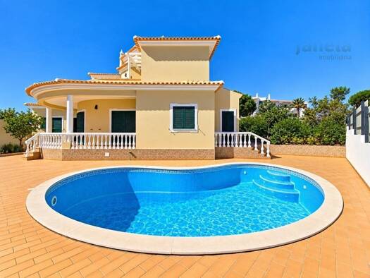 Haus zum Kauf 895.000 € 147 m² 680 m² Grundstück Albufeira e Olhos de Água 8200