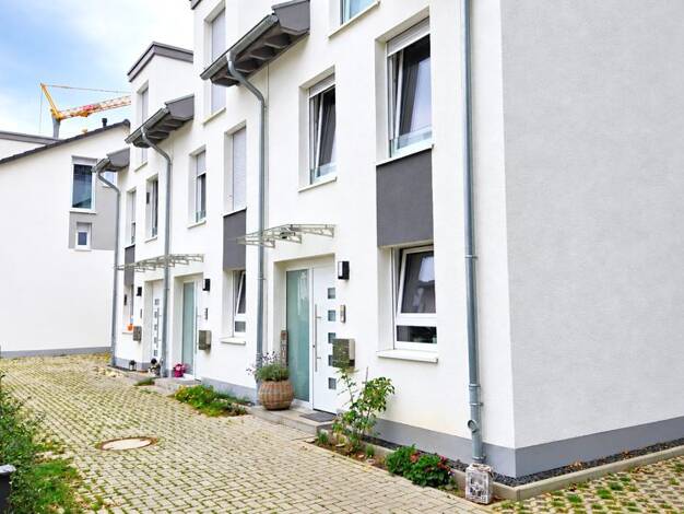 Reihenmittelhaus zur Miete 2.256 € 5 Zimmer 141 m² 241 m² Grundstück frei ab 01.05.2027 Tangstedter Weg Glashütte Norderstedt 22851