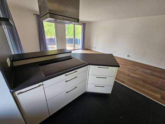 Wohnung zur Miete 1.179 € 2,5 Zimmer 78,5 m² Geschoss 2/5 frei ab sofort Steinmetzstraße 1 Innenstadt Kaiserslautern 67655