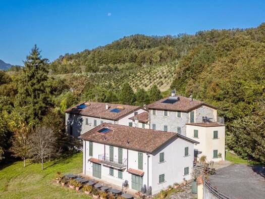 Haus zum Kauf 1.980.000 € 1.320 m² Fivizzano 54013