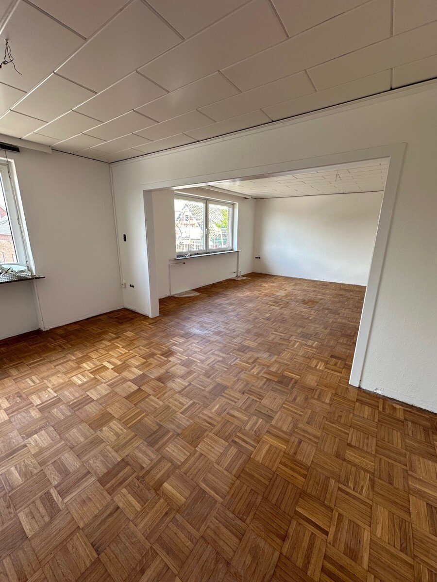 Wohnung zur Miete 1.075 € 3 Zimmer 107,5 m²<br/>Wohnfläche 2.<br/>Geschoss Neuenfelde Hamburg 21129