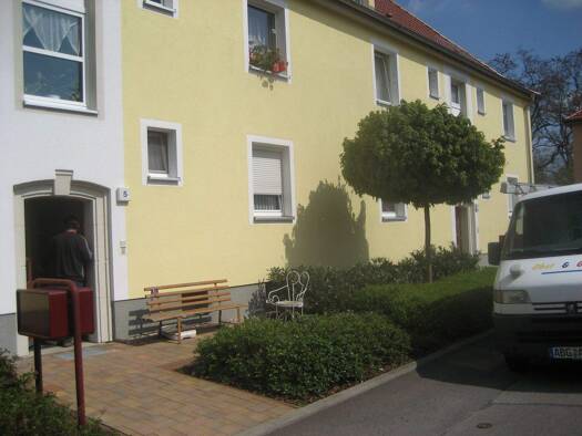 Wohnung zur Miete 260 € 2 Zimmer 43 m² 1. Geschoss Mozartstraße 7 Rötha 04571