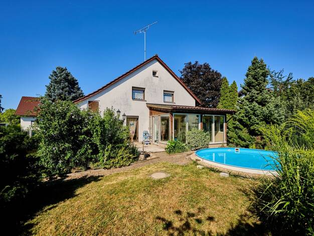 Einfamilienhaus zum Kauf 229.000 € 4 Zimmer 128,4 m² 682 m² Grundstück Aiterhofen Aiterhofen 94330
