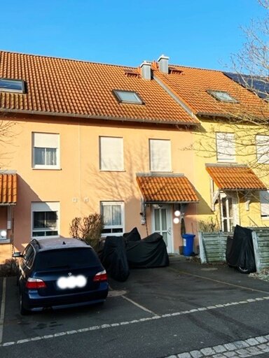 Reihenmittelhaus zum Kauf 529.000 € 5 Zimmer 136 m² 215 m² Grundstück Rottenbauer Würzburg 97084