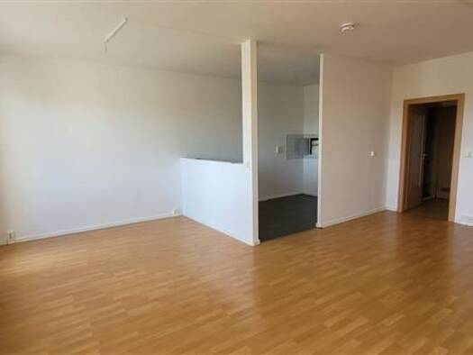 Wohnung zur Miete 536 € 6 Zimmer 126 m² 4. Geschoss frei ab sofort Marie-Curie-Straße 9 Chrieschwitz Plauen 08529
