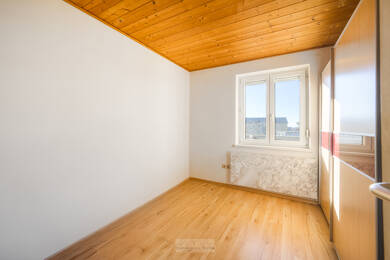 Wohnung zum Kauf 195.000 € 3 Zimmer 64,8 m² 5. Geschoss Neutraubling 93073