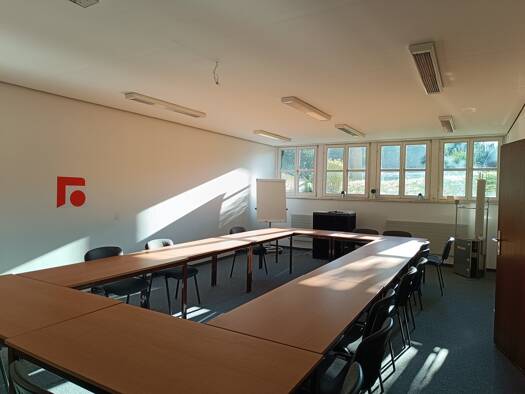 Bürofläche zur Miete 1.300 € 7 Zimmer 180 m² Bürofläche Dorfstraße 9 Ainring 83404