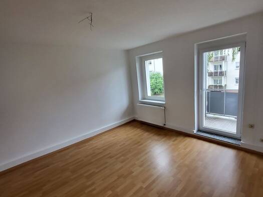 Wohnung zur Miete 380 € 2 Zimmer 54 m² 1. Geschoss frei ab sofort Blösien Merseburg 06217
