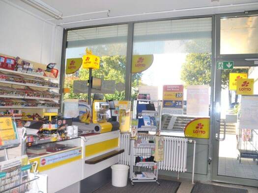 Laden zum Kauf 145.000 € 2 Zimmer 61 m² Verkaufsfläche Deggendorf 94469