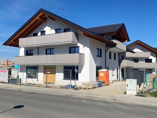 Wohnung zum Kauf - Neubau provisionsfrei 579.500 € 3 Zimmer 89,7 m² Dachgeschoss, 2. Geschoss frei ab sofort Feldwieserstraße 52 Feldwies Übersee 83236