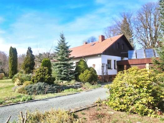 Einfamilienhaus zum Kauf 5 Zimmer 110 m² 1.360 m² Grundstück Haselbrunn Plauen 08525
